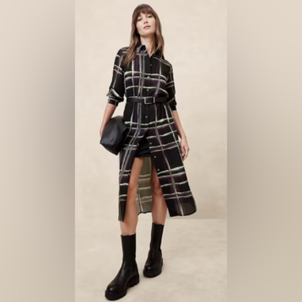 Banana Republic Black and White Plaid Long Sleeve Dress